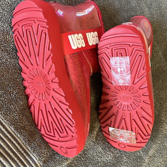 NWOT UGG Classic Clear Mini Boots size 7 - Picture 6 of 11